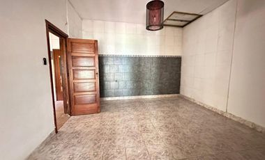 VENTA DE PH EN R. DE ESCALADA CON PATIO