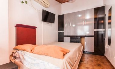 CASA BURZACO 5 AMB PILETA Y PARQUE (C/PLANOS)