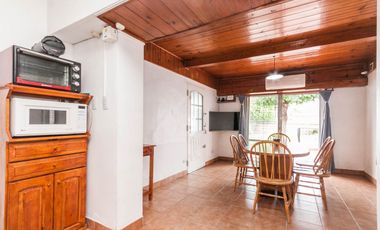 CASA BURZACO 5 AMB PILETA Y PARQUE (C/PLANOS)