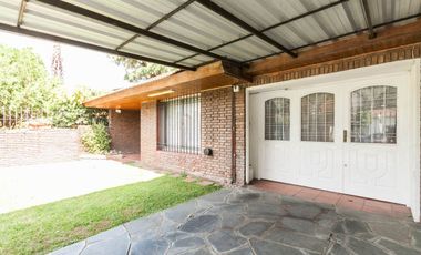 CASA BURZACO 5 AMB PILETA Y PARQUE (C/PLANOS)