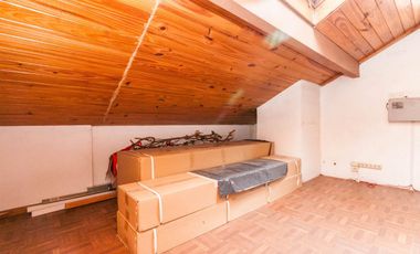 CASA BURZACO 5 AMB PILETA Y PARQUE (C/PLANOS)