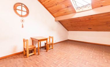 CASA BURZACO 5 AMB PILETA Y PARQUE (C/PLANOS)