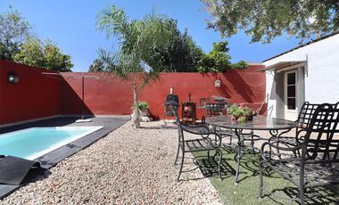 ESPECTACULAR CASA CON QUINCHO Y PILETA EN MORENO