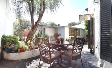 ESPECTACULAR CASA CON QUINCHO Y PILETA EN MORENO