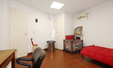 ESPECTACULAR CASA CON QUINCHO Y PILETA EN MORENO