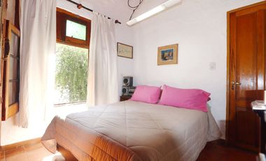 ESPECTACULAR CASA CON QUINCHO Y PILETA EN MORENO