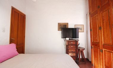 ESPECTACULAR CASA CON QUINCHO Y PILETA EN MORENO