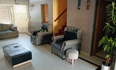 Venta Casa 7 ambientes con pileta en Tapiales