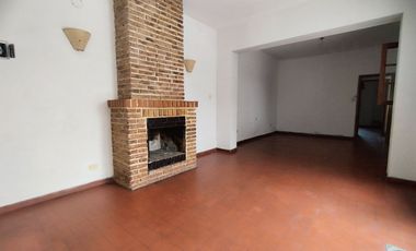 VENTA CASA 3 AMB COCH JARDIN VILLA ADELINA