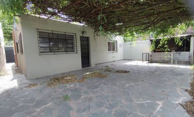 VENTA CASA 3 AMB COCH JARDIN VILLA ADELINA