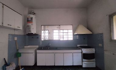 VENTA CASA 3 AMB COCH JARDIN VILLA ADELINA