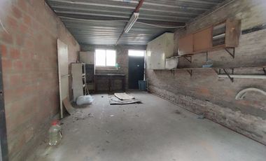 VENTA CASA 3 AMB COCH JARDIN VILLA ADELINA