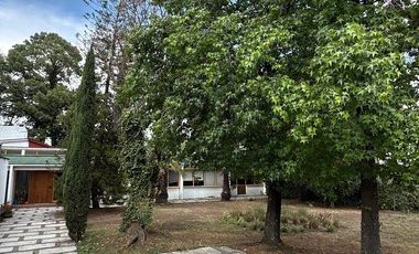 Casa en venta como Terreno Av Toluca Olivar de los Padres Alvaro Obregón