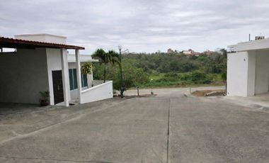 CASA EN RENTA, LOMAS DE JARDINES DE TUXPAN, VERACRUZ.