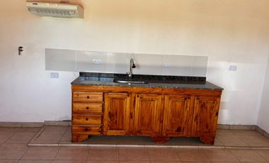 Casa EN ALQUILER EN CENTENARIO
