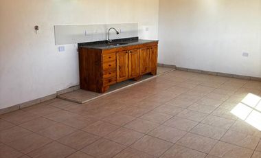 Casa EN ALQUILER EN CENTENARIO
