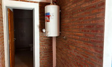 Casa EN ALQUILER EN CENTENARIO
