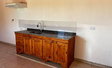 Casa EN ALQUILER EN CENTENARIO