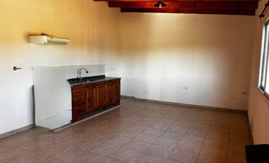Casa EN ALQUILER EN CENTENARIO
