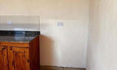 Casa EN ALQUILER EN CENTENARIO