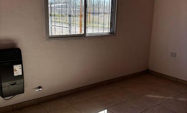 Casa EN ALQUILER EN CENTENARIO