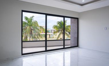 Residencia en Venta muy amplia, inteligente en Lomas del Mar