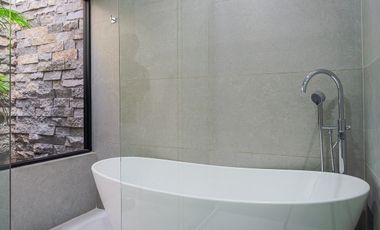 Residencia en Venta muy amplia, inteligente en Lomas del Mar