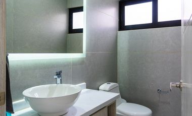 Residencia en Venta muy amplia, inteligente en Lomas del Mar