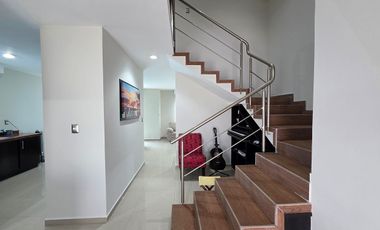 Casa en Venta hermosa totalmente equipada Lomas de la Rioja