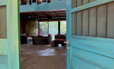 Hacienda-style house in Quintas Baspul, Mérida