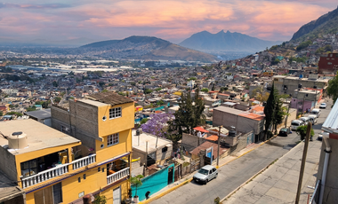 Casa con 7 Departamentos | Alto Potencial de Renta