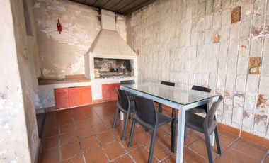 EN VENTA GRAN INMUEBLE EN GUADALUPE RESIDENCIAL