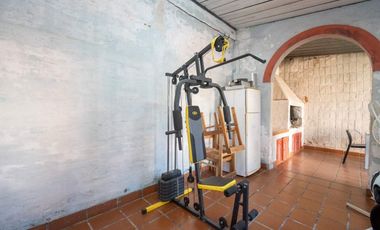 EN VENTA GRAN INMUEBLE EN GUADALUPE RESIDENCIAL