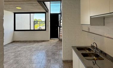 DEPARTAMENTO DUPLEX 2 DORM.COCHERA-PATIO-ESTRENAR