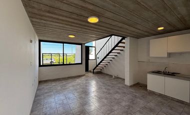 DEPARTAMENTO DUPLEX 2 DORM.COCHERA-PATIO-ESTRENAR