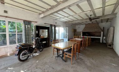 SE VENDE CASA 2 DORMITORIOS EN SANTO TOME