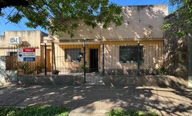 SE VENDE CASA 2 DORMITORIOS EN SANTO TOME