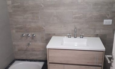 Departamento 2 ambientes Apto Crédito al frente.