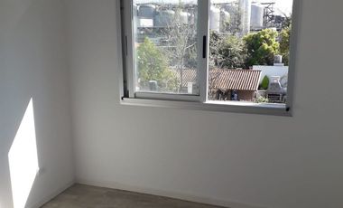 Departamento 2 ambientes Apto Crédito al frente.