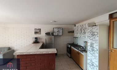 Casa en venta c/ estacionamiento en Valle Lo Campino