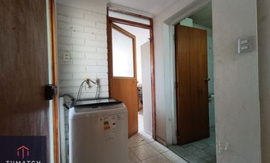 Casa en venta c/ estacionamiento en Valle Lo Campino