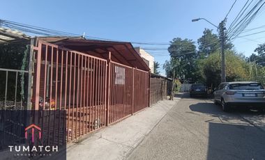 Casa en venta c/ estacionamiento en Valle Lo Campino