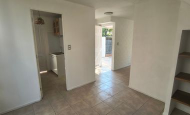 Casa en arriendo 3 dormitorios, 2 baños con patio San bernardo