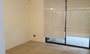 Casa en arriendo c/ estacionamiento en La Florida Alto