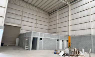 BODEGA INDUSTRIAL EN RENTA EN GÓMEZ PALACIO, DGO  | 1,960 M² | 14 M ALTURA | ANDENES + 300 KVA