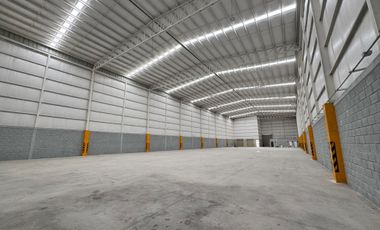 BODEGA INDUSTRIAL EN RENTA EN GÓMEZ PALACIO, DGO  | 1,960 M² | 14 M ALTURA | ANDENES + 300 KVA