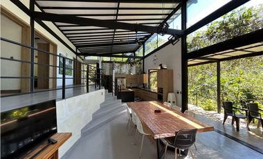 VENTA DE FINCA EN CIUDAD BOLIVAR SUROESTE DE ANTIOQUIA