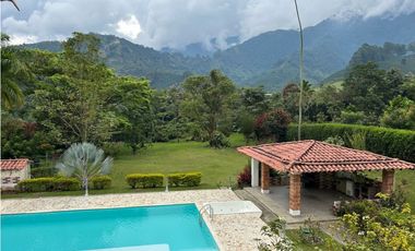 VENTA DE FINCA EN CIUDAD BOLIVAR SUROESTE ANTIOQUEÑO