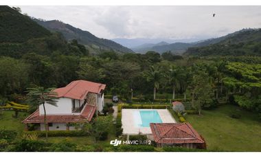 VENTA DE FINCA EN CIUDAD BOLIVAR SUROESTE ANTIOQUEÑO