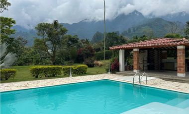 VENTA DE FINCA EN CIUDAD BOLIVAR SUROESTE ANTIOQUEÑO
